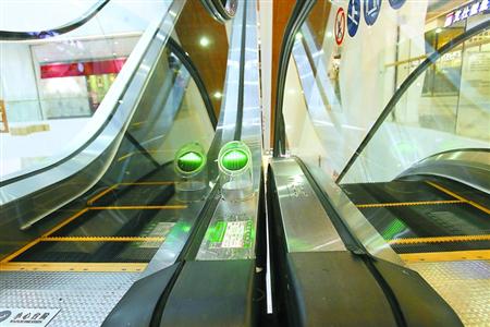 上海质监宣布停用90台申龙产问题电梯 商场置若罔闻