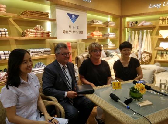 朗乐福上海830庆典 总裁签售返现再得NOTE4,朗乐福上海830庆典,总裁签售返现再得NOTE4